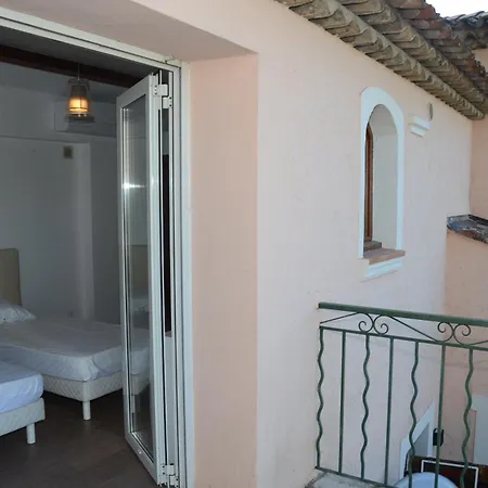 De Charme Avec Piscine Sur La Colline De Valescure *